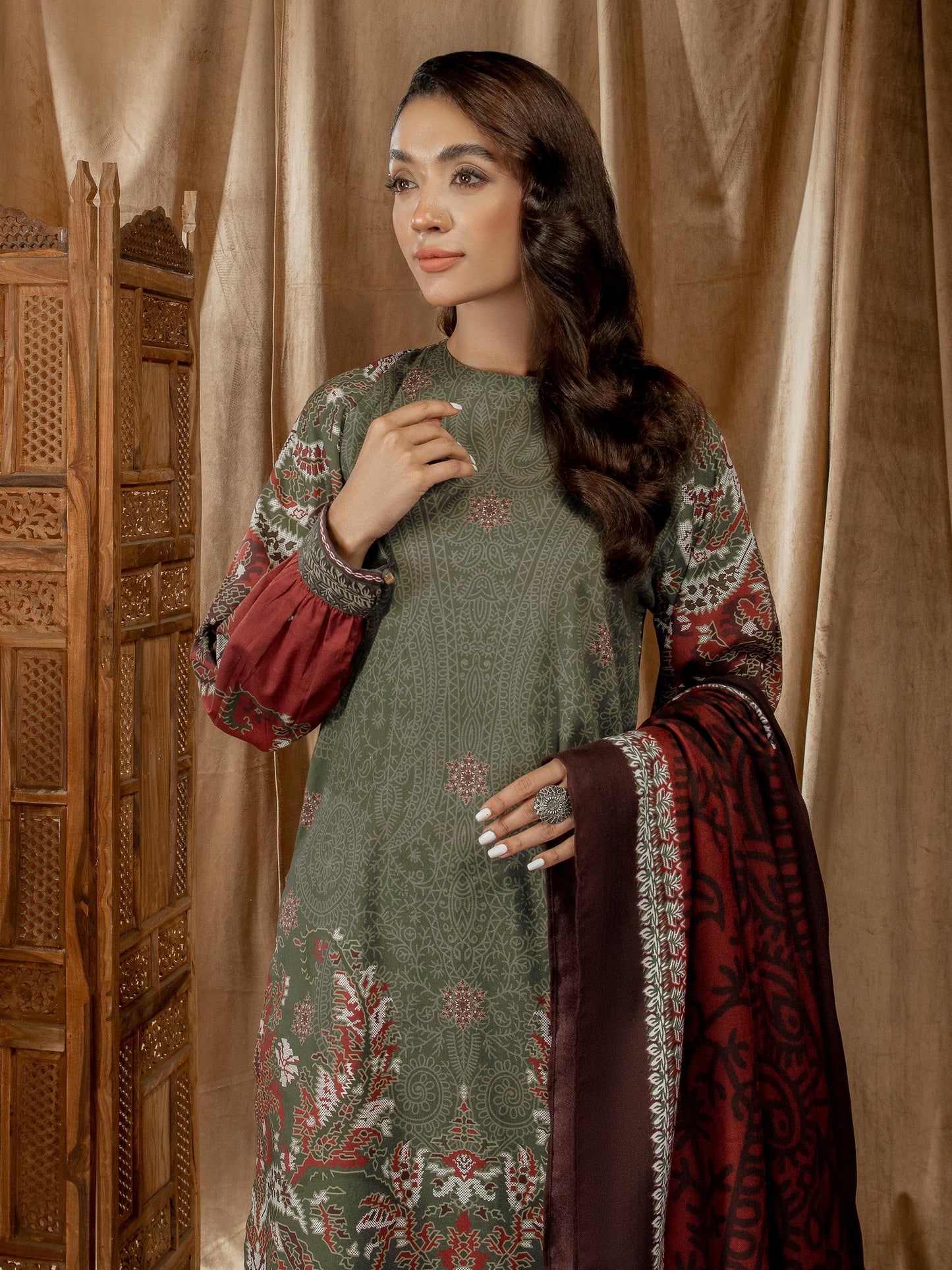 3 Piece Khaddar Suit-Printed (Unstitched)