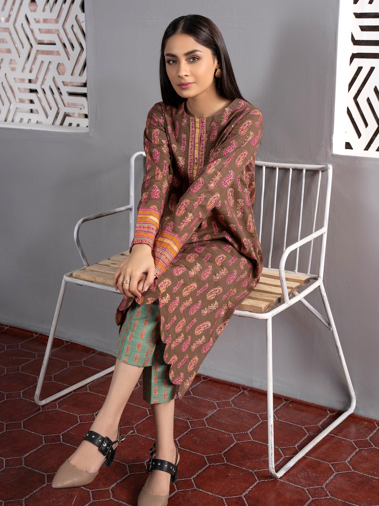 2 Piece Khaddar Suit-Printed (Unstitched)