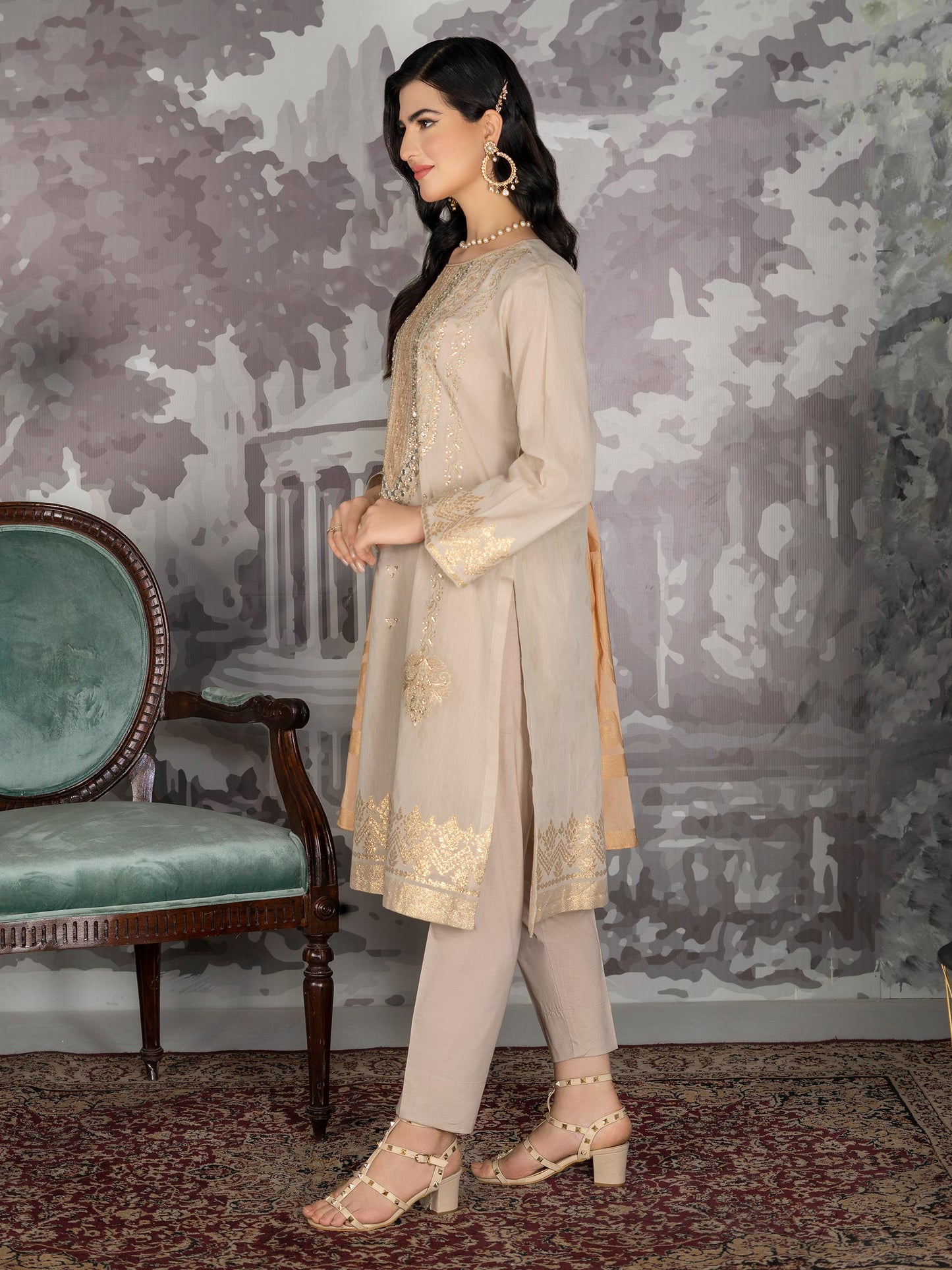 3 Piece Embroidered Jacquard Suit