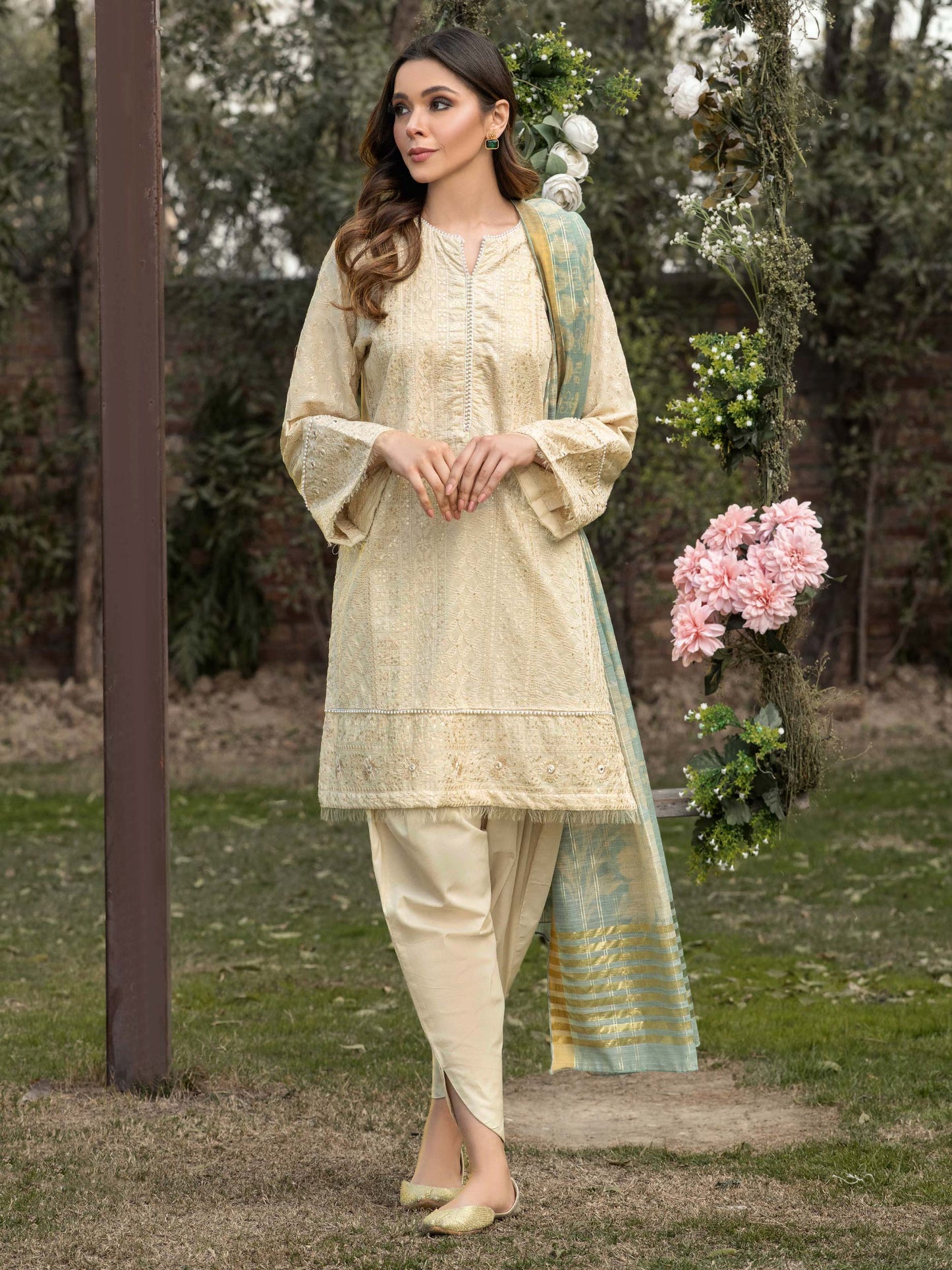 2 Piece Lawn Suit-Embroidered (Unstitched)