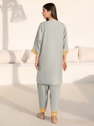 2 Piece Lawn Suit-Embroidered (Unstitched)