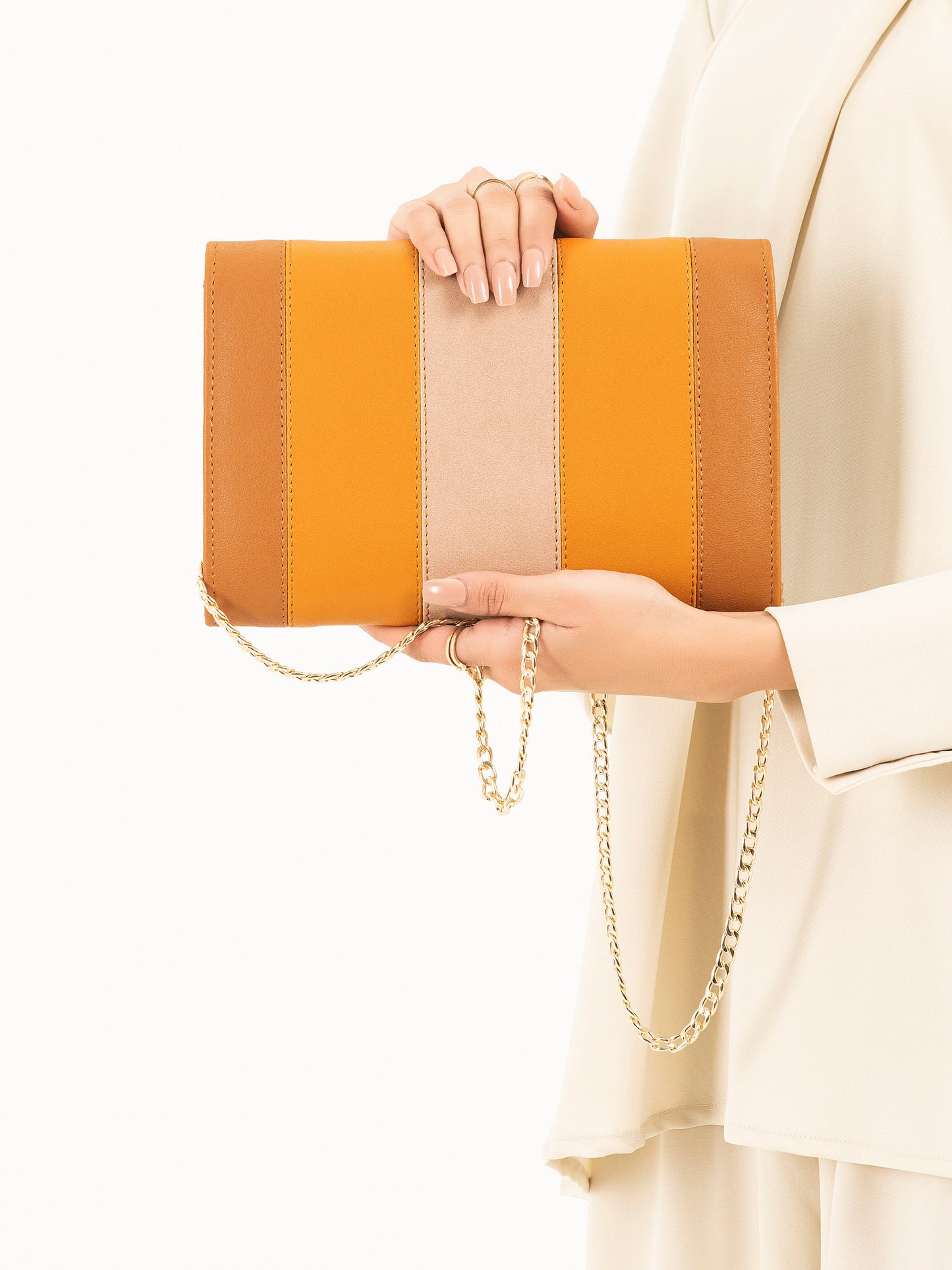 Three-Tone Clutch