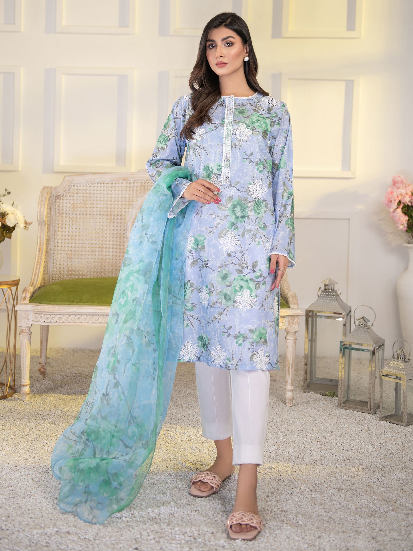 2 Piece Lawn Suit-Embroidered (Unstitched)