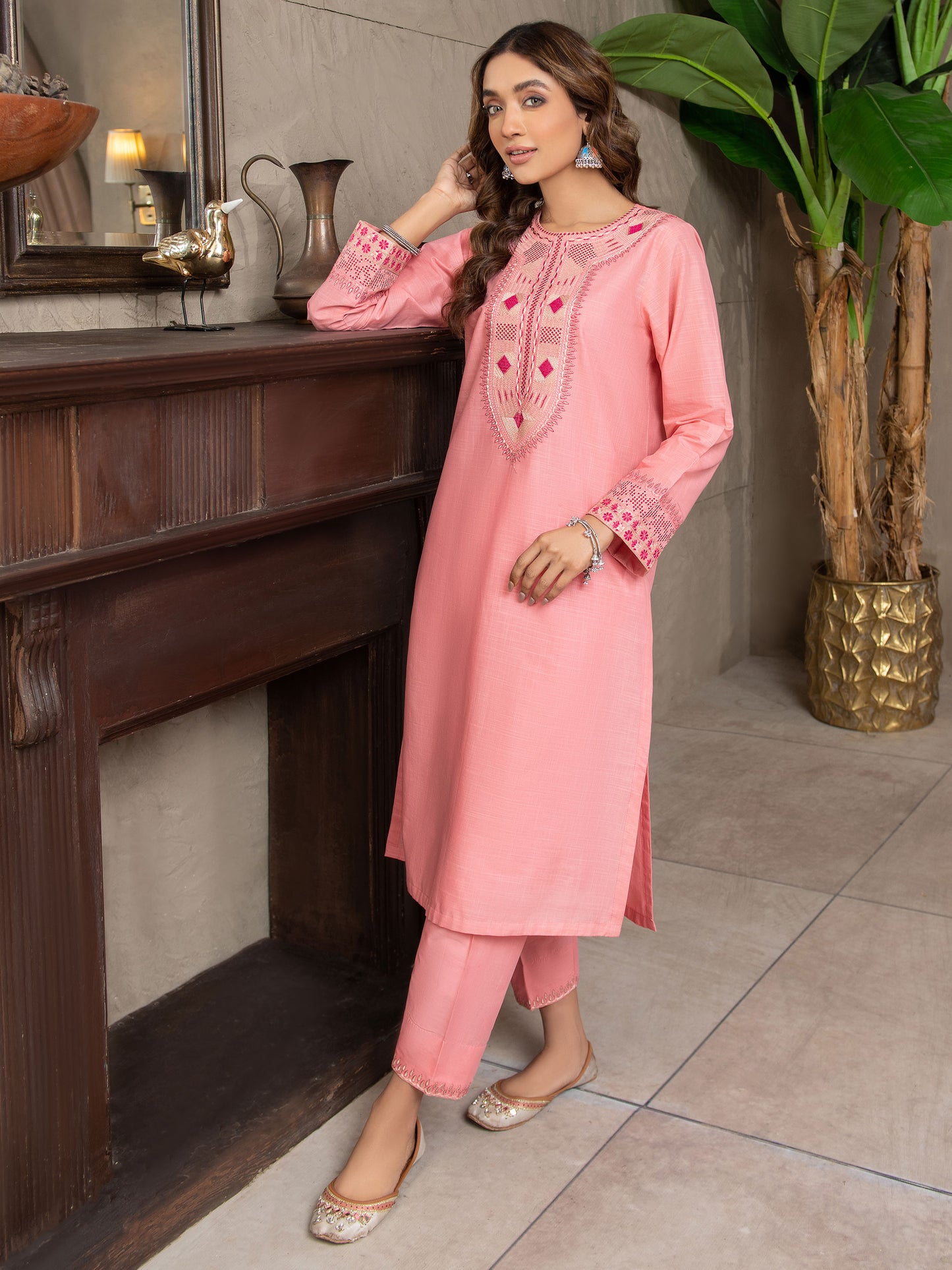 2 Piece Lawn Suit-Embroidered (Unstitched)