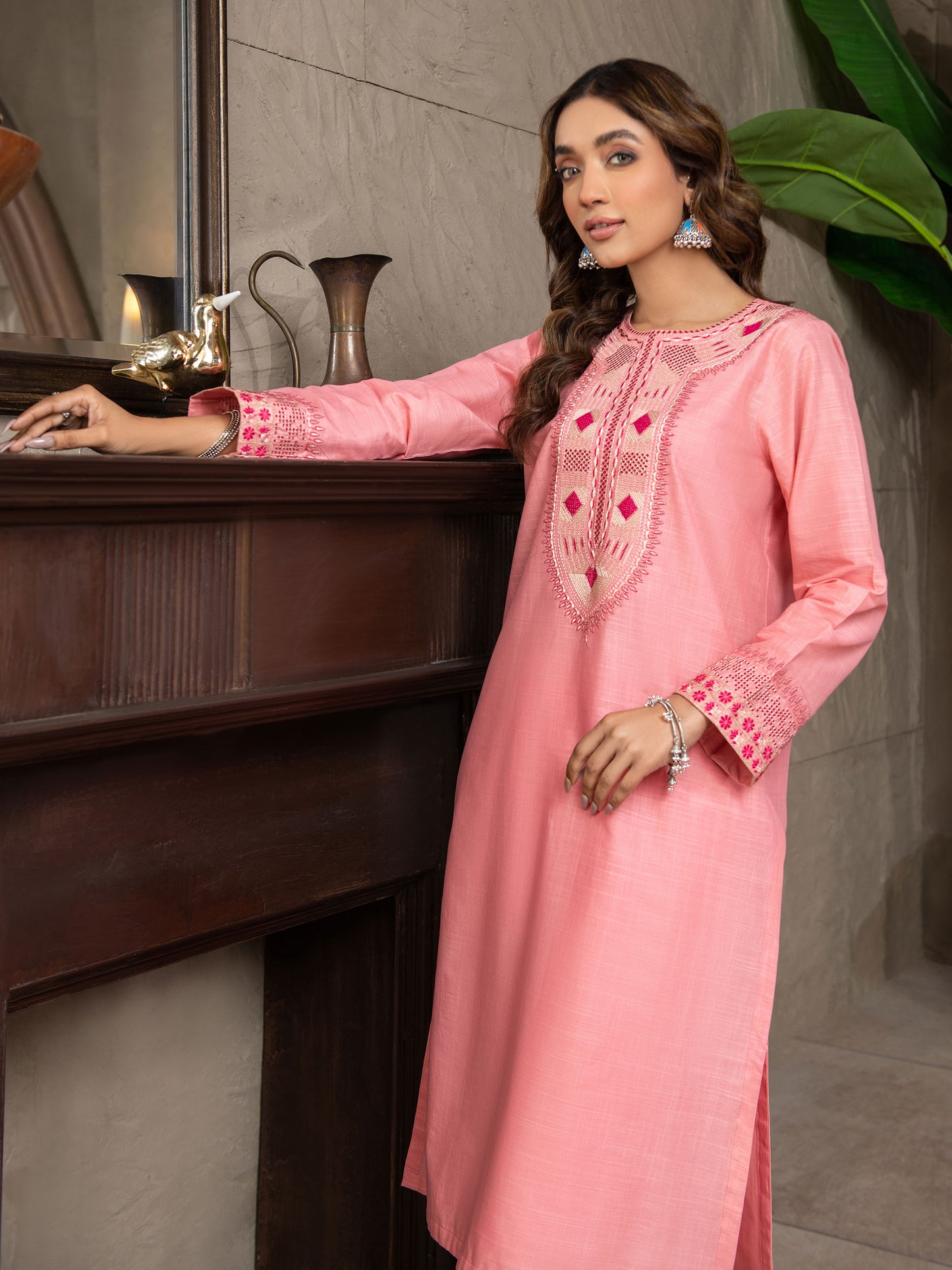 2 Piece Lawn Suit-Embroidered (Unstitched)