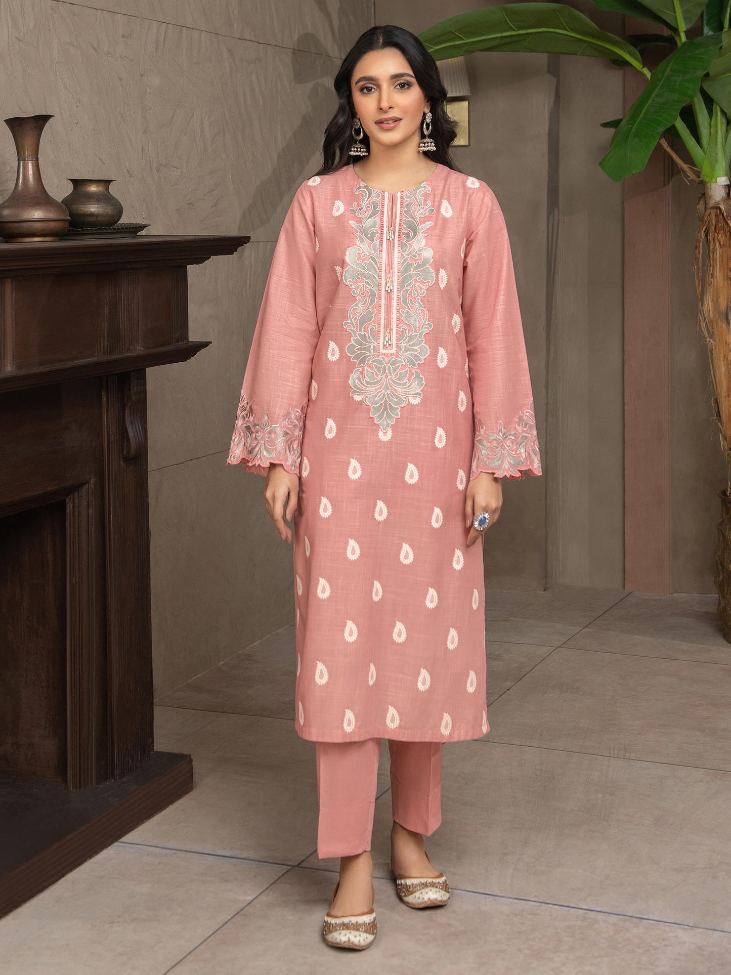 2 Piece Lawn Suit-Embroidered (Unstitched)