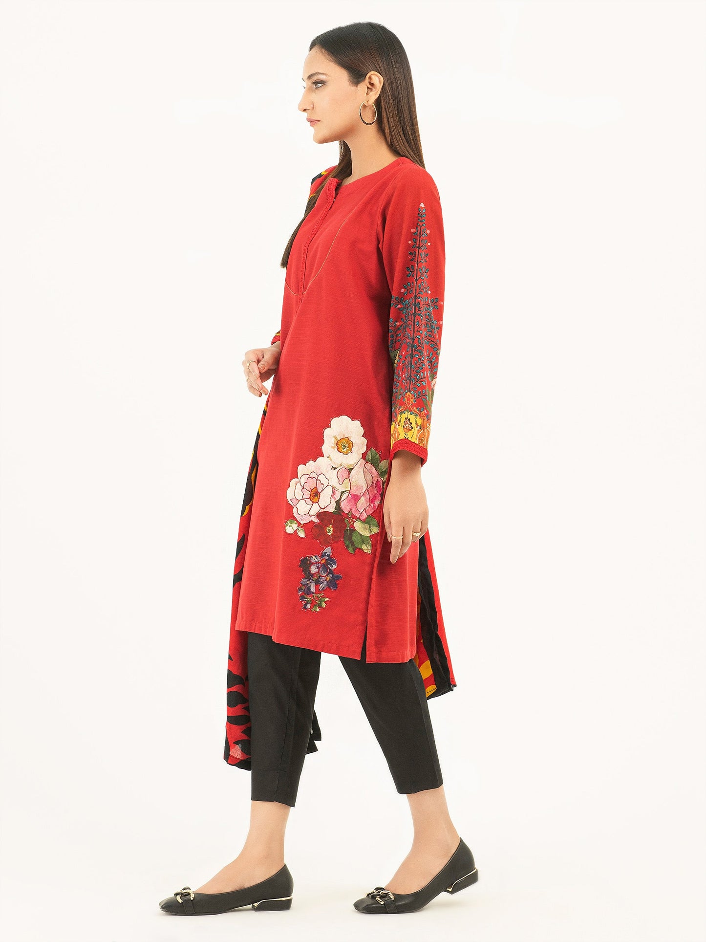 2 Piece Khaddar Suit-Embroidered (Pret)