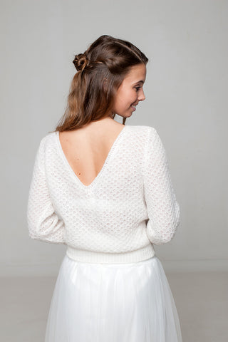 Brautpullover Elly mit Rückenausschnitt für ihr Brautkleid