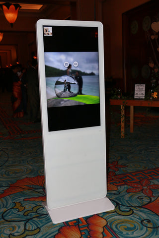 32inch touch screen photo booth