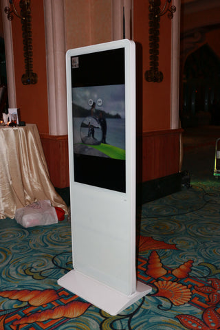 flat screen white photo booth in dubai