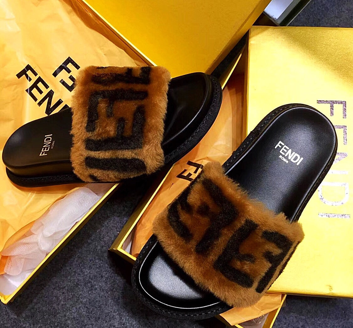 fendi fluffy slides