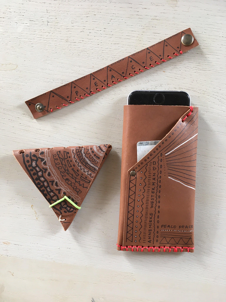 Leerbewerken workshop leathercraft for kids
