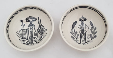 mexican-ceramics-skeletons-black-and-white