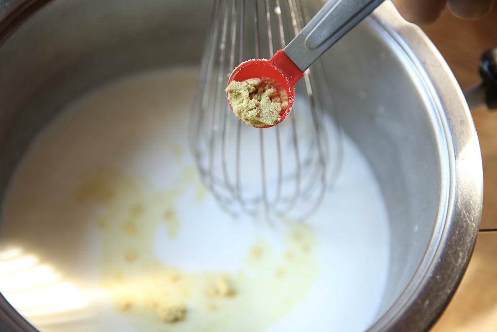 Mustard powder for Bechamel sauce for mac and cheese baked in the Fontana wood-fired oven 