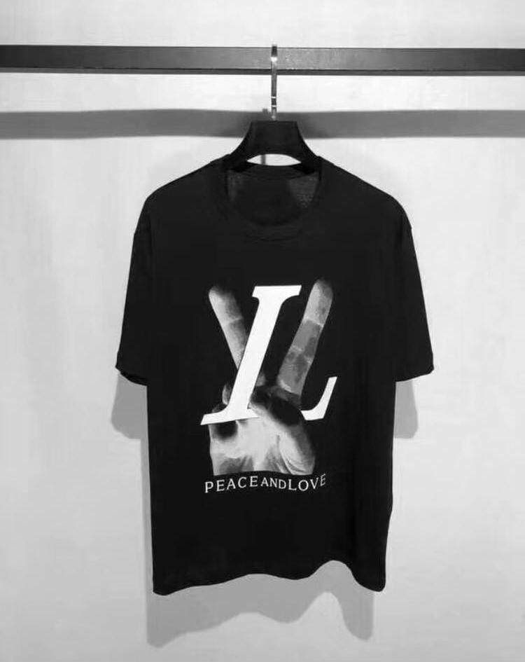 Goneryl regering tonehøjde Louis Vuitton Peace & Love T-Shirt - Designer Spot