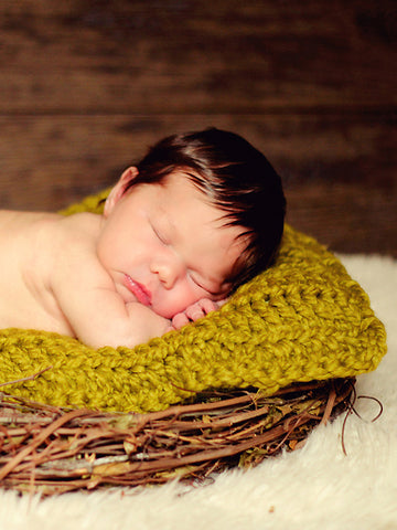 Lemongrass newborn baby layering bump blanket