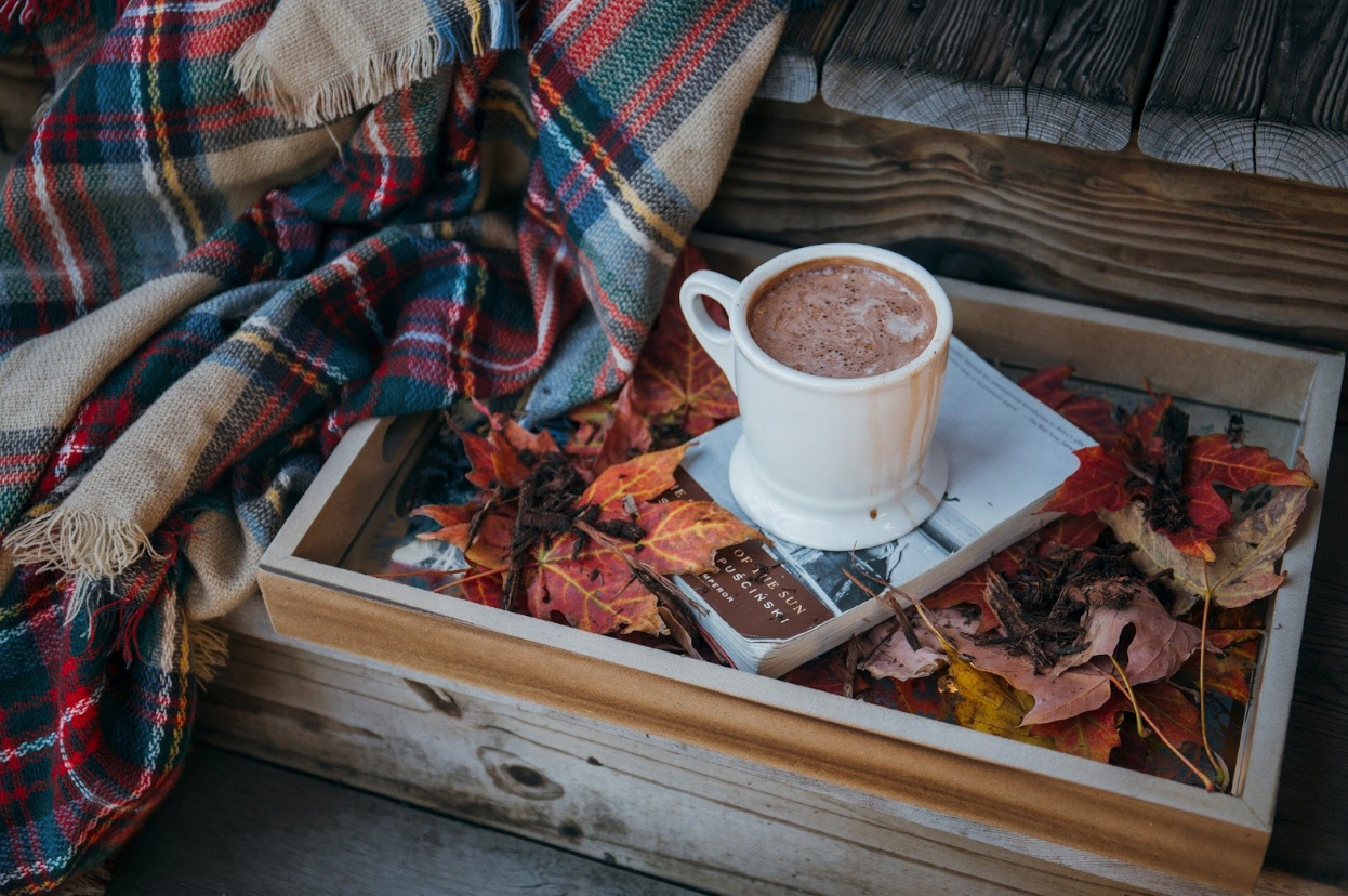 Winter Guide to Packing Drinks for A Camping Trip hot cocoa
