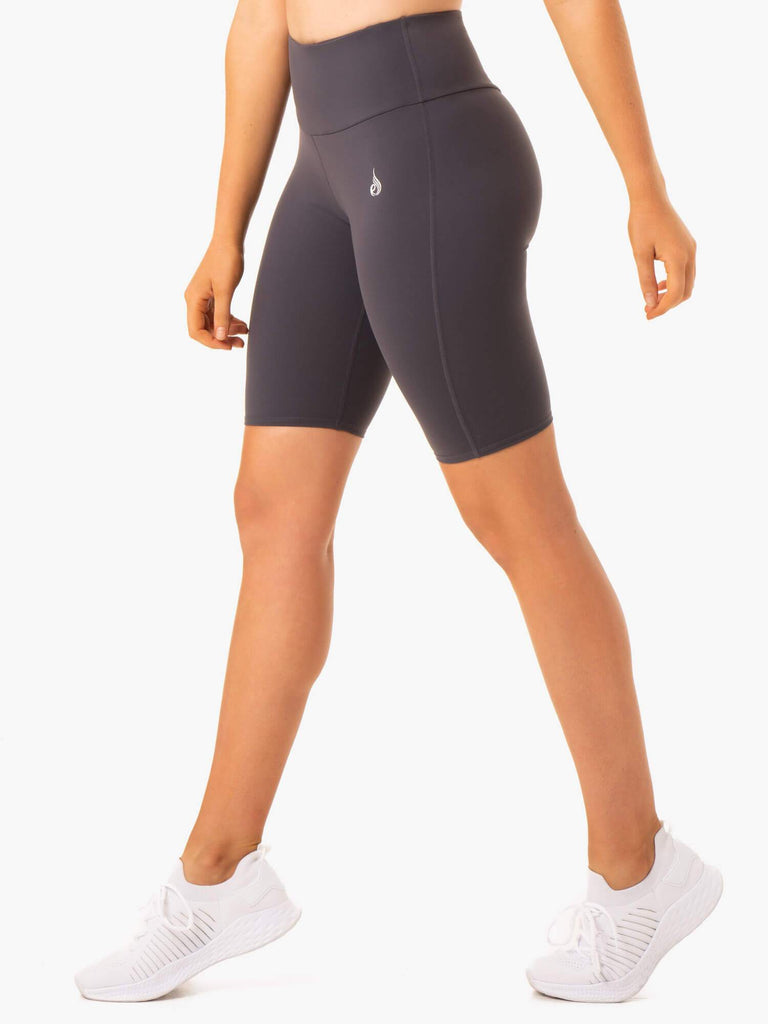 Cotton:On active legging shorts in black