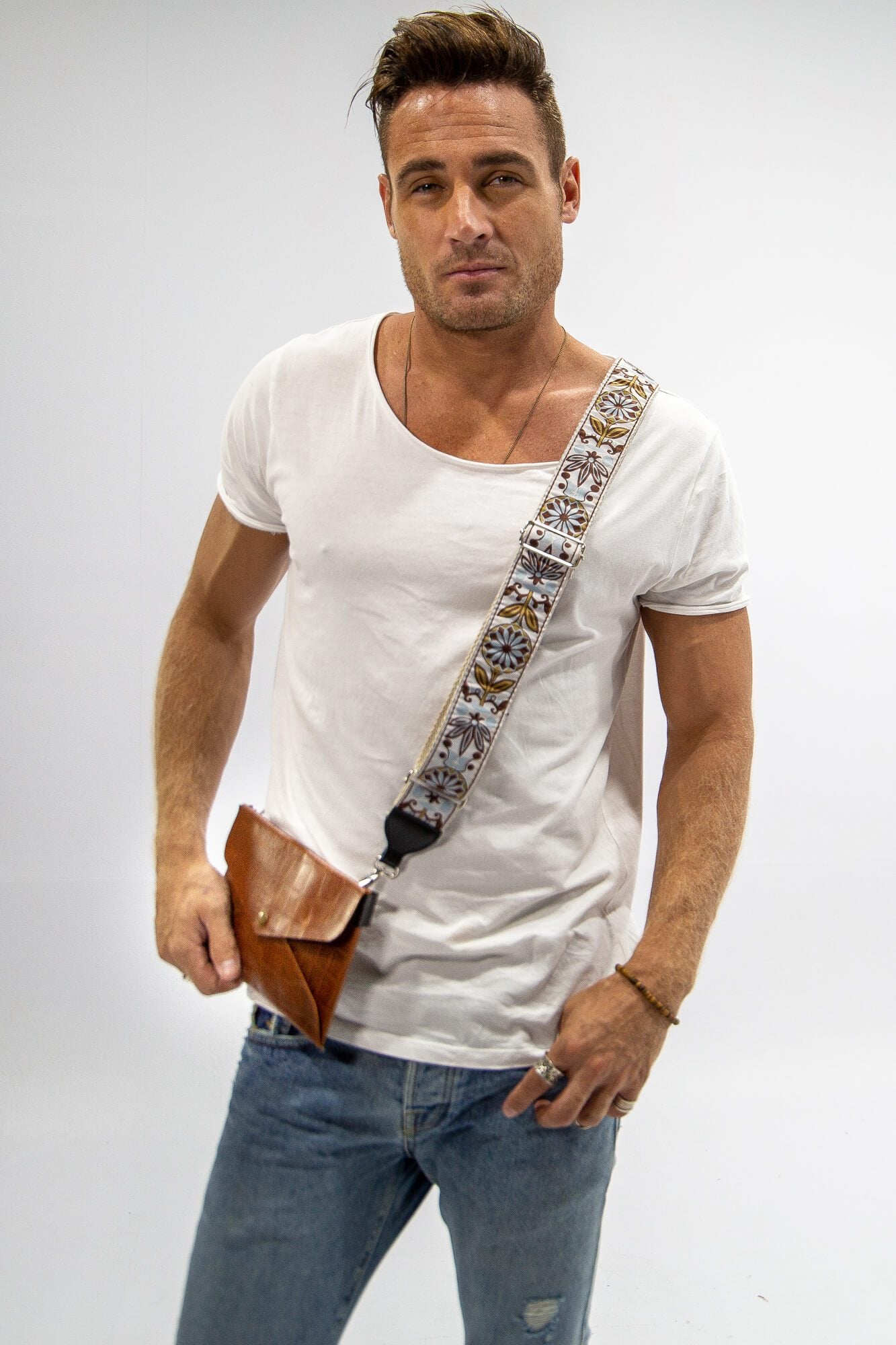 Unisex Vintage Tan Croc Clutch - Aurelius Leather