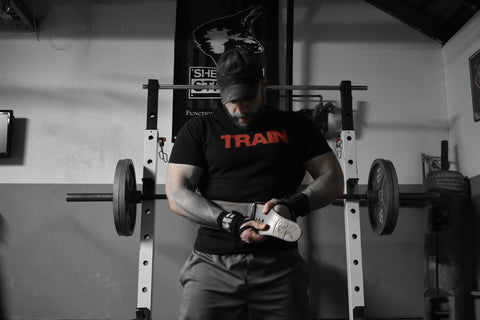 Train Powerlifting