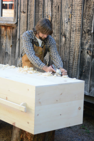 casket maker