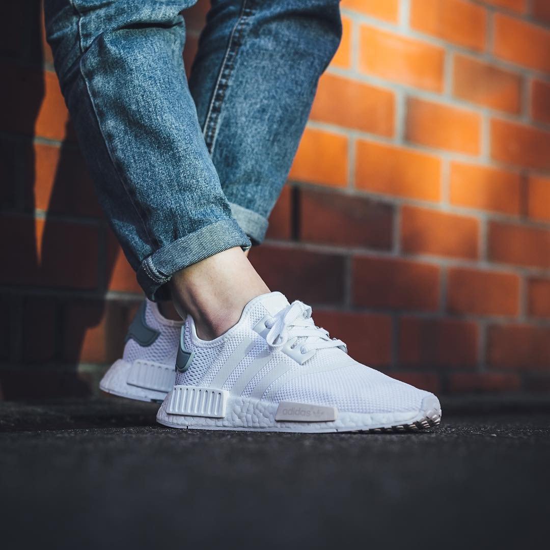nmd r1 with jeans