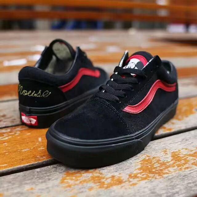 mickey mouse vans black