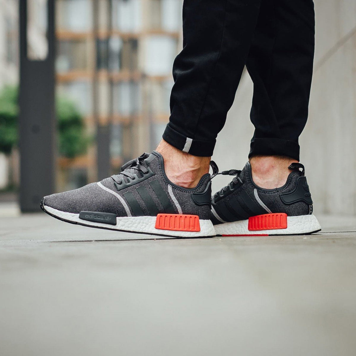 adidas nmd r1 grey grey solar red