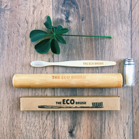 The ECO Brush, Travel case and The ECO Floss.