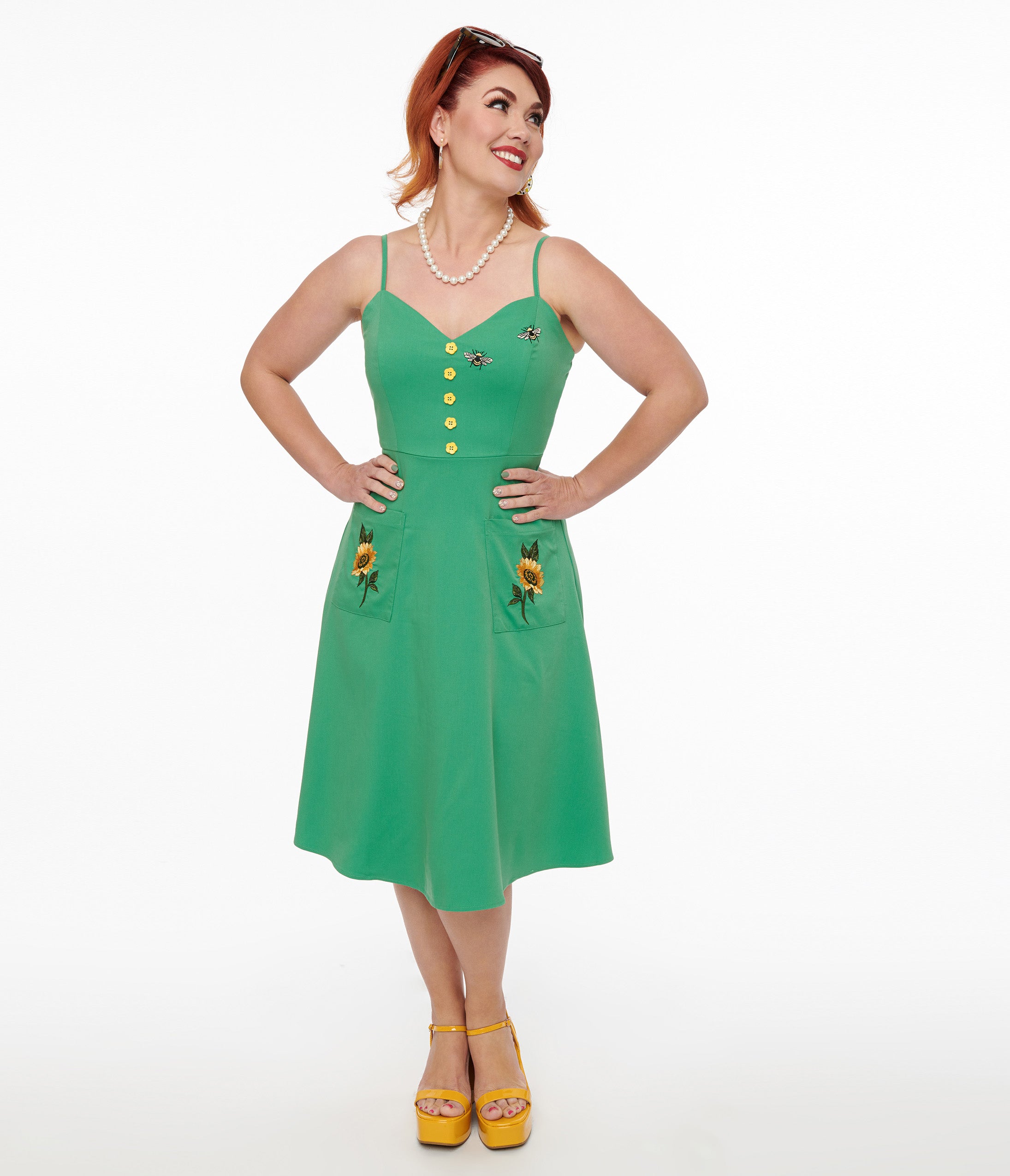 

Voodoo Vixen 1950S Green Sunflower & Bee Embroidered Fit & Flare Dress