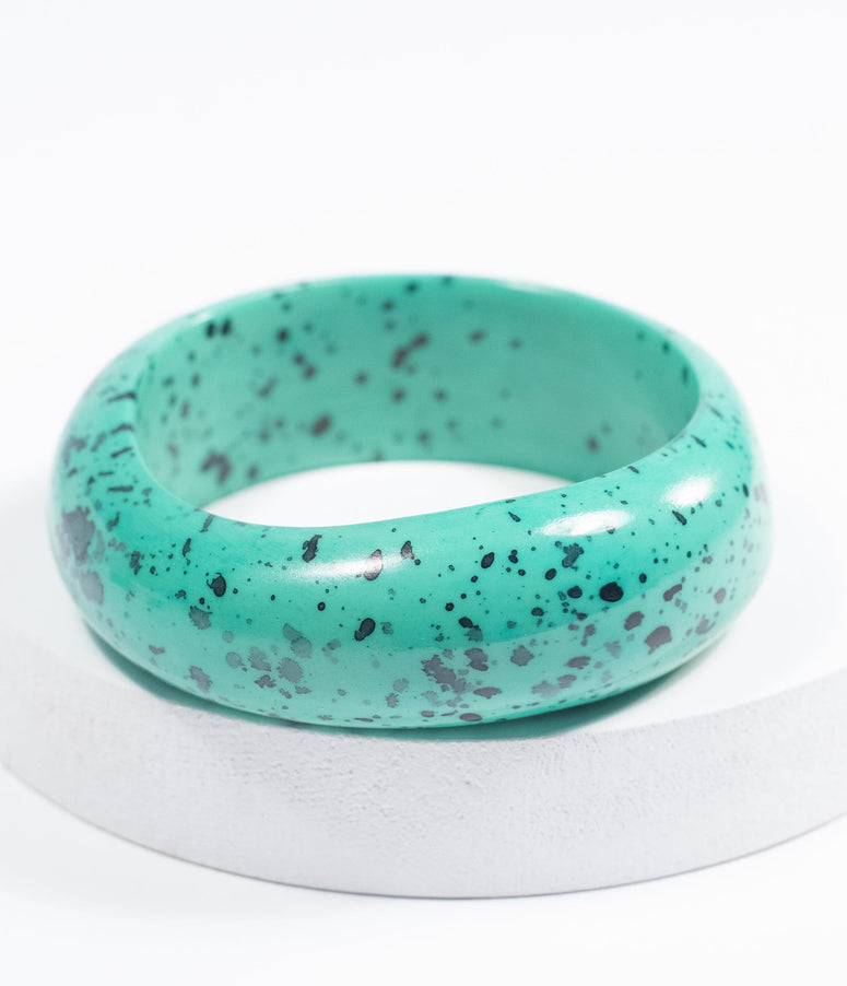 1970s Turquoise Speckle Resin Bangle