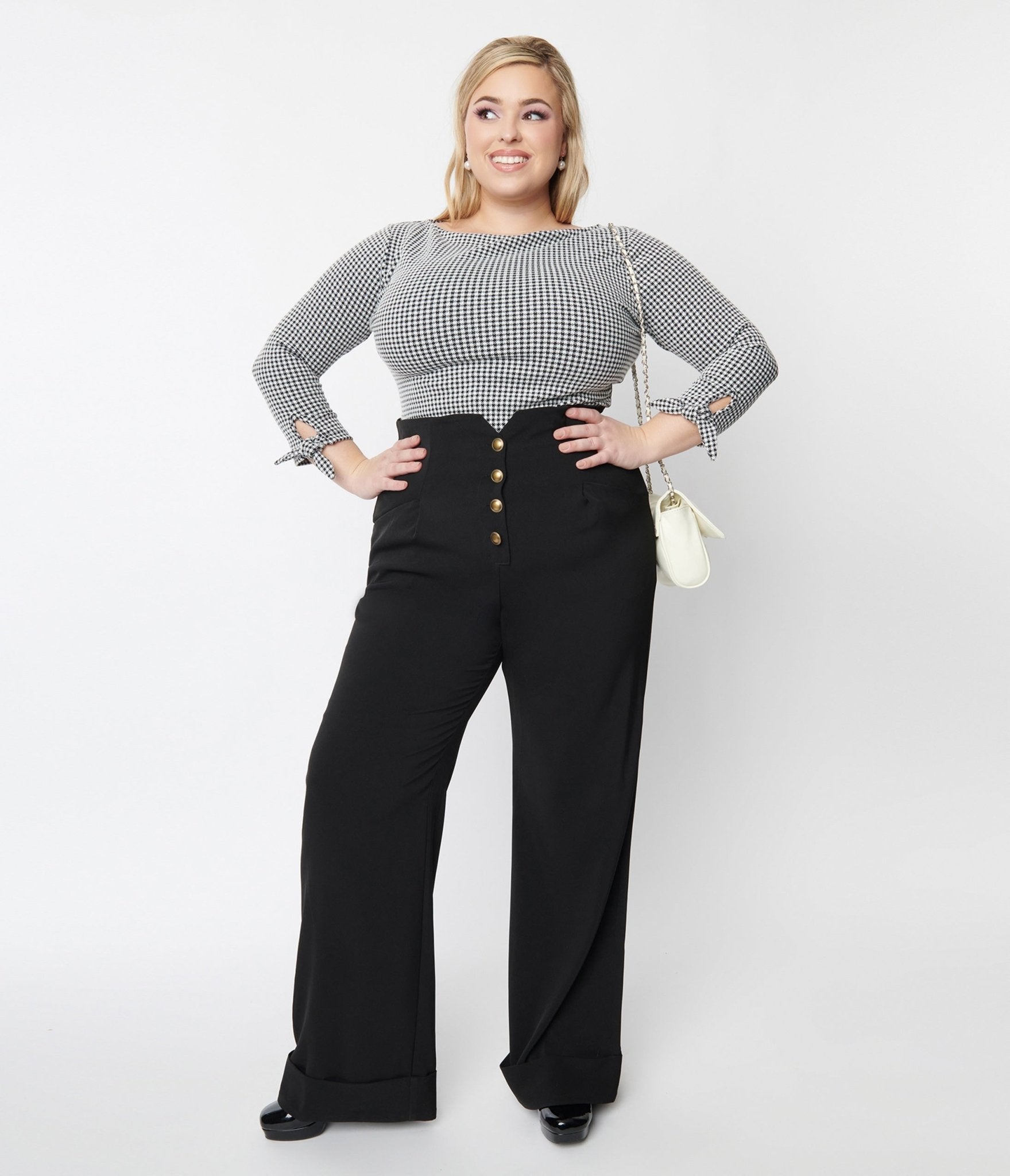 

Unique Vintage 1940S Black Buttoned Wide Leg Trousers