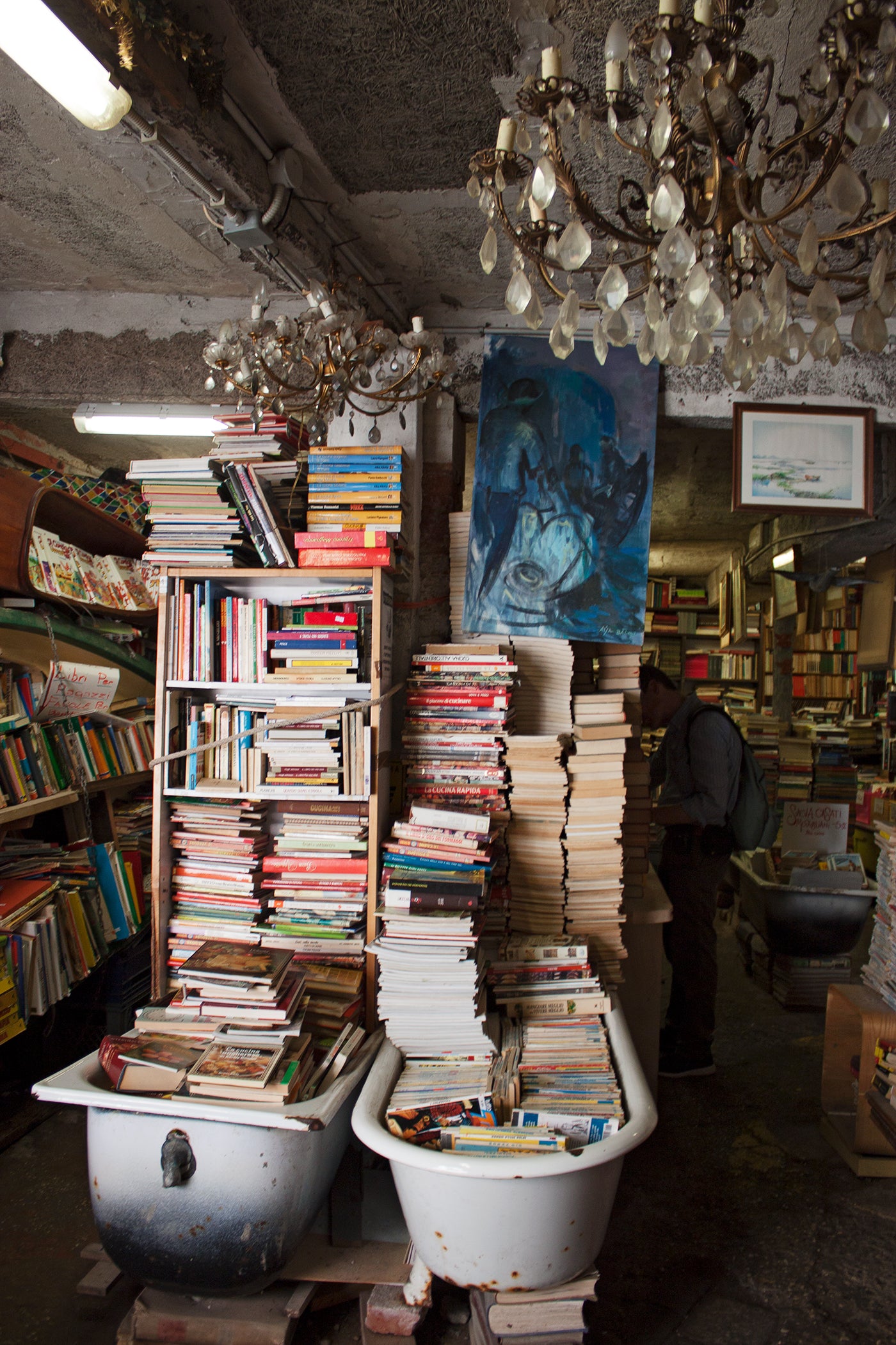 DO YOU READ ME? BOOKSTORES AROUND THE WORLD, published by gestalten