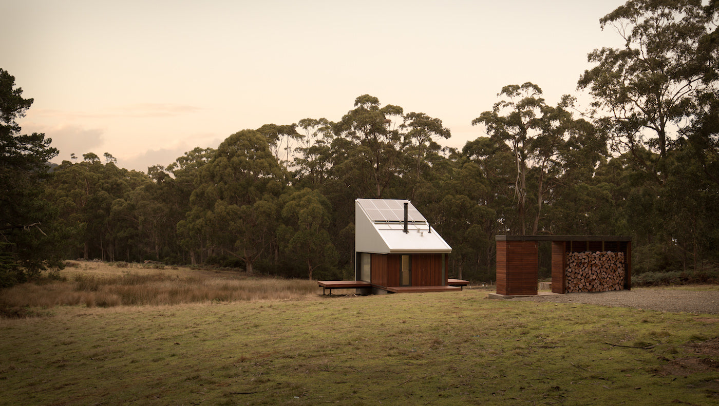 The are photovoltaics mounted to the roof of this Bruny Island cabin. (Photo: Rob Maver)