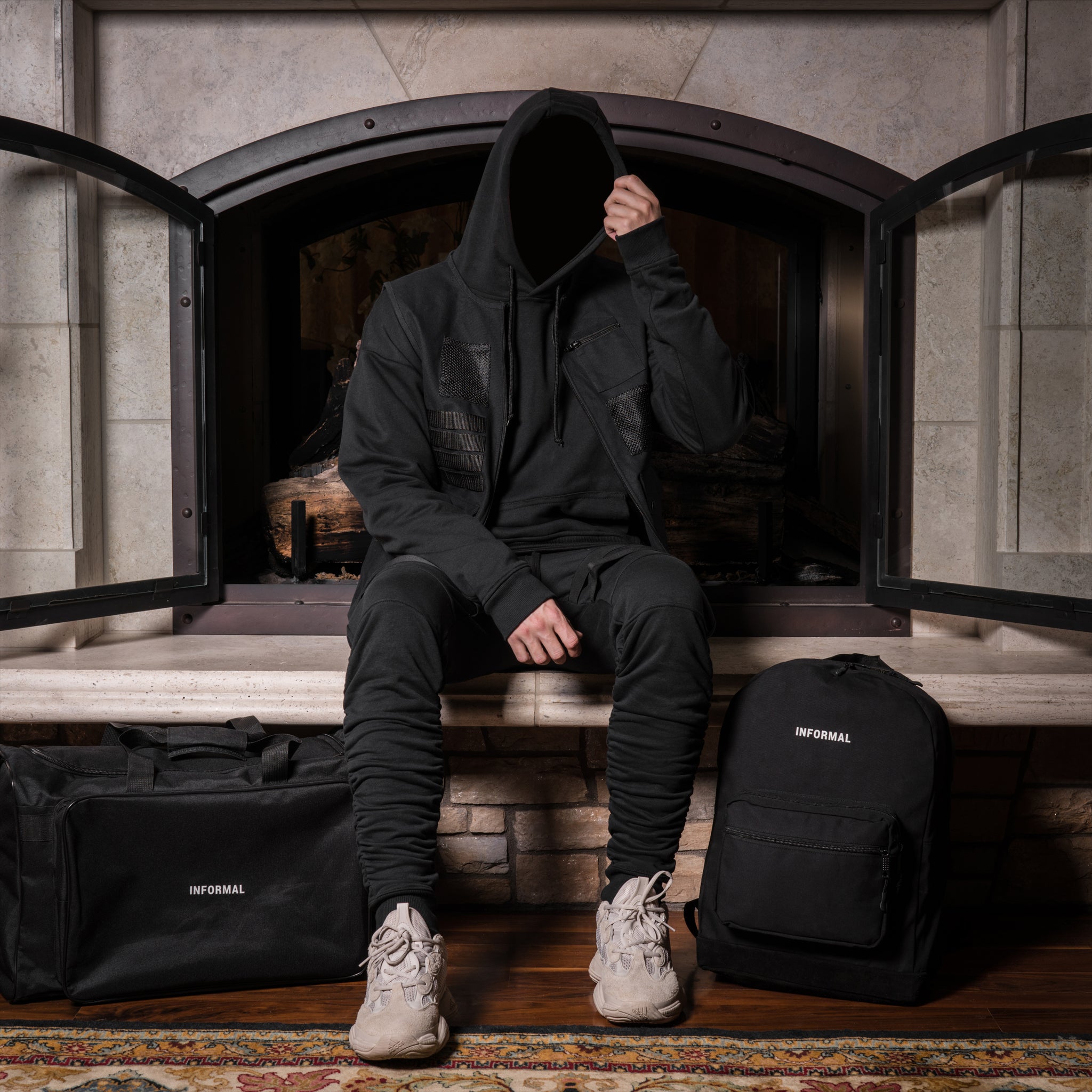 Logo Daypack : Black Canvas