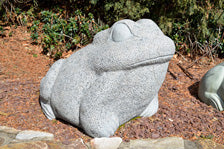 Kaeru Frog 36″ – Grey Stone
