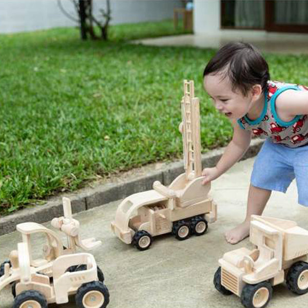 plan toys forklift