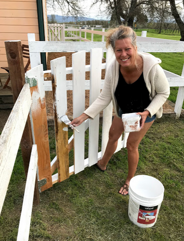painting the gate