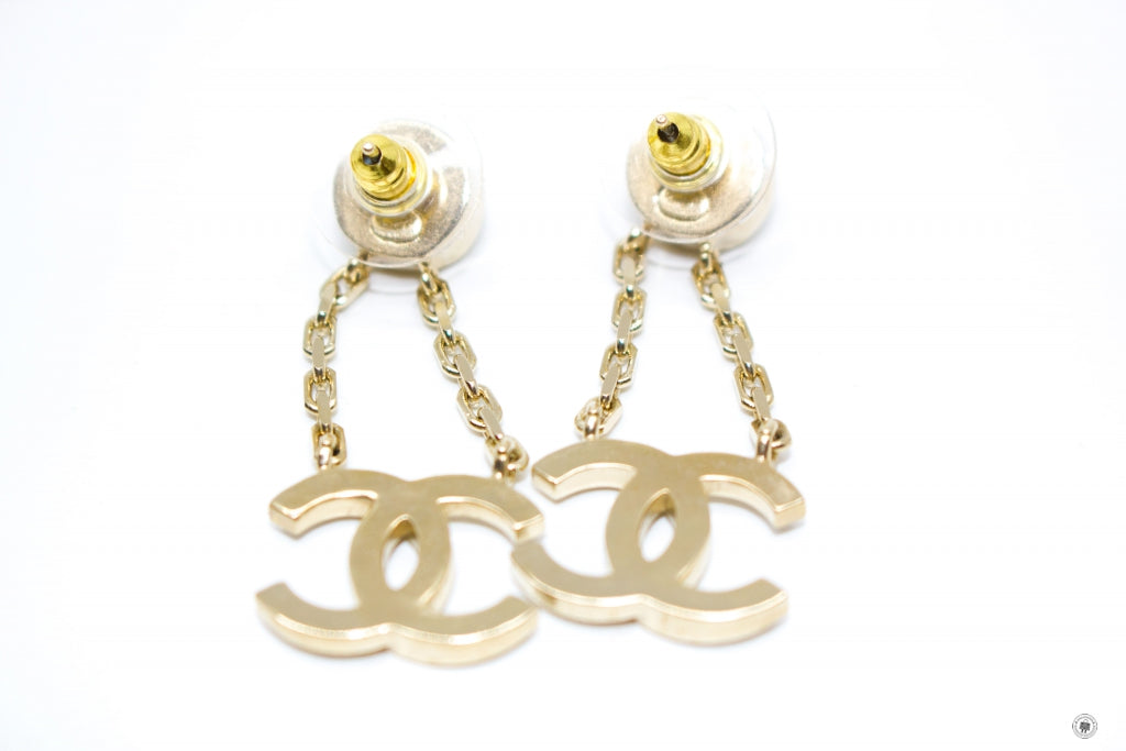 chanel cc logo dangle earrings