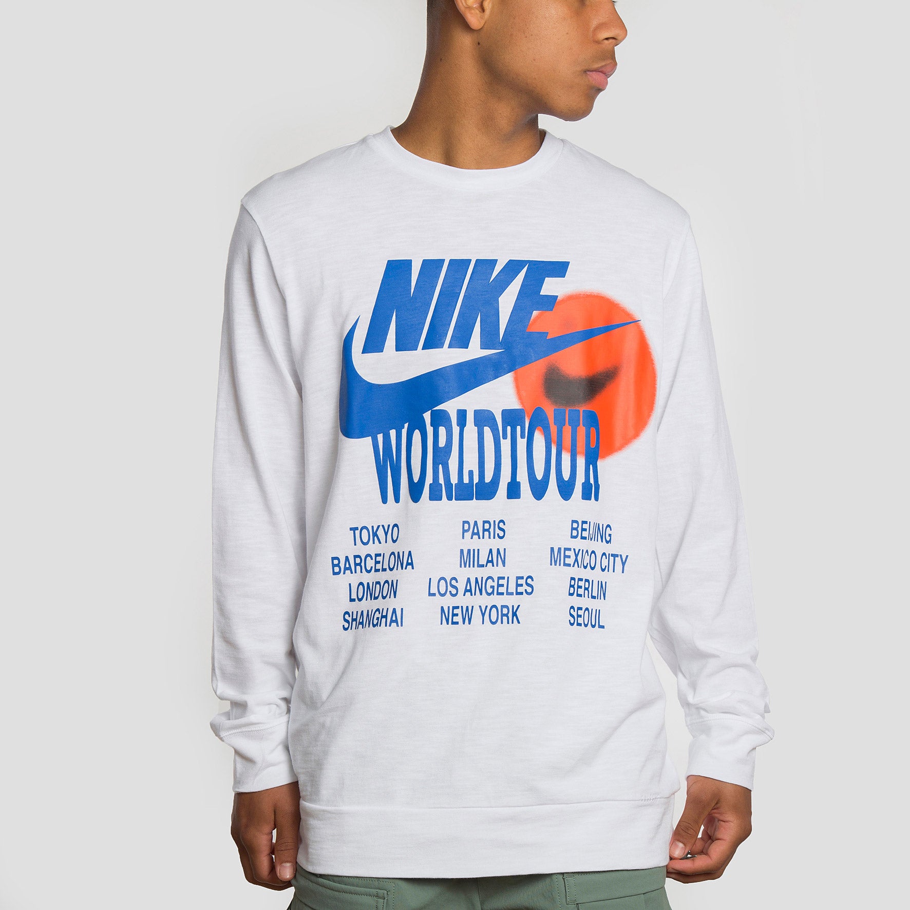 dinastía Zoológico de noche refrigerador Nike Camiseta Sportswear "World Tour" - DA0629-100 - Colección Chico –  REPOKER®