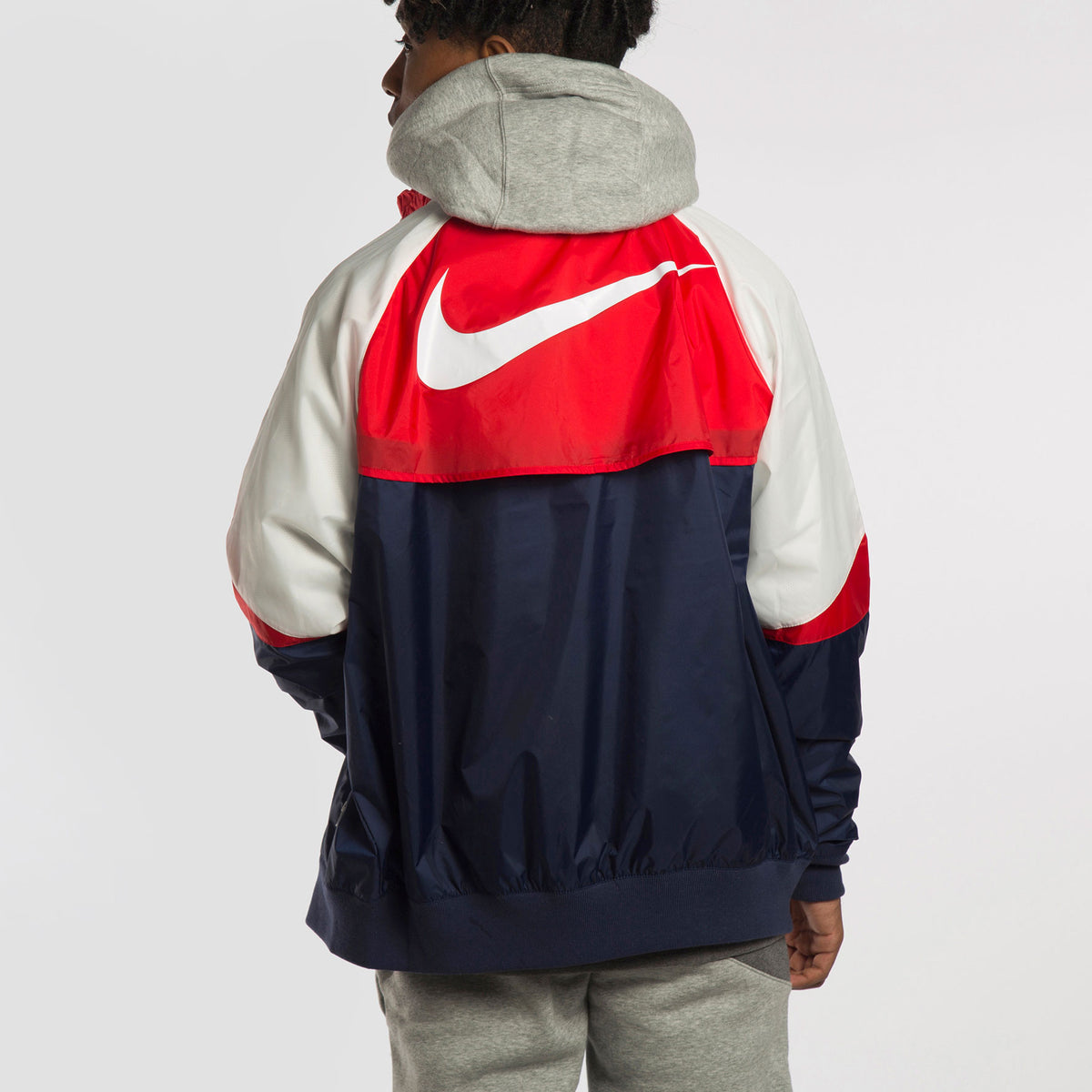 Nike Chubasquero Windrunner - AR2209-410 - Colección Chico – REPOKER®