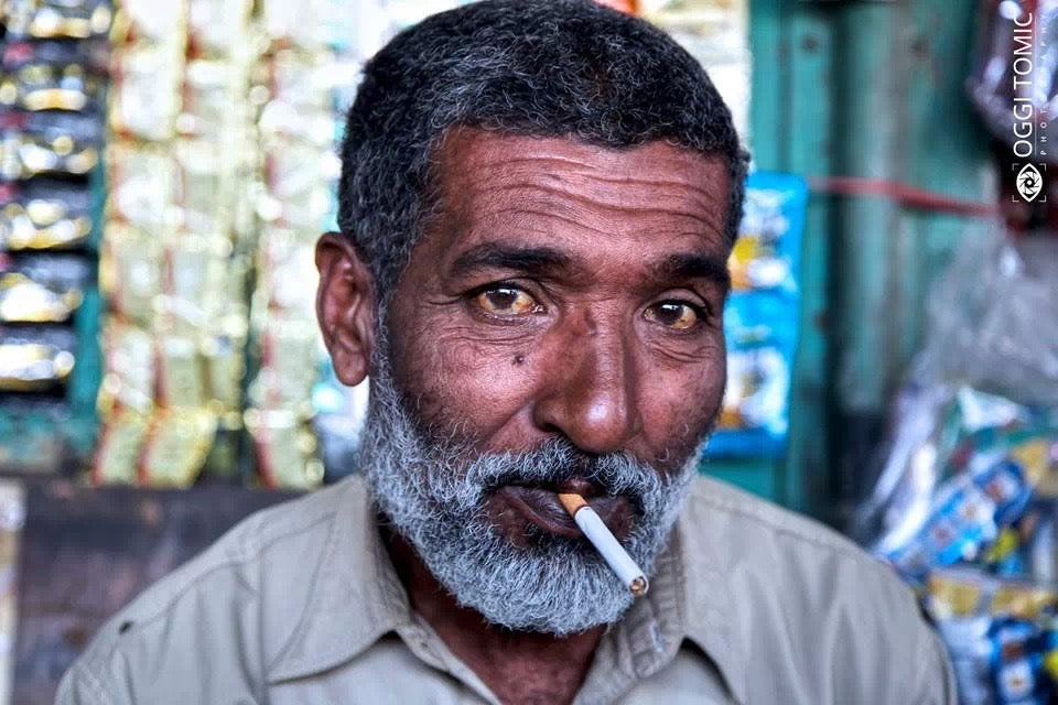 Portrait of person in Pakistan - Photo by Oggi Tomic