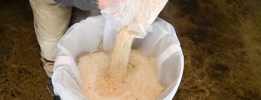 How to Brew in a Bag Mashing In