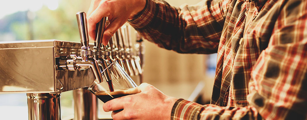 Bar Pouring Beer