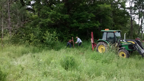 Tightening electric fence