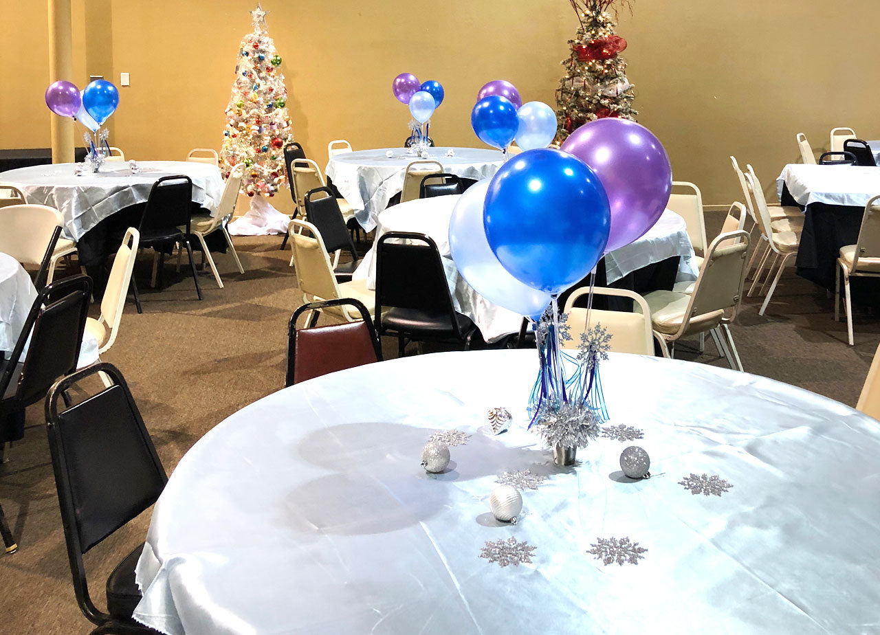 Holiday Party DIY Balloons Centerpieces - table setting | BalsaCircle.com