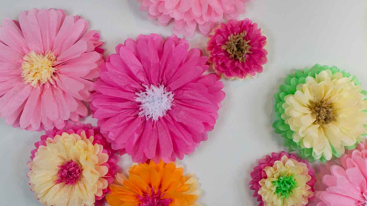 Easter Brunch Backdrop Paper Flowers | BalsaCircle.com