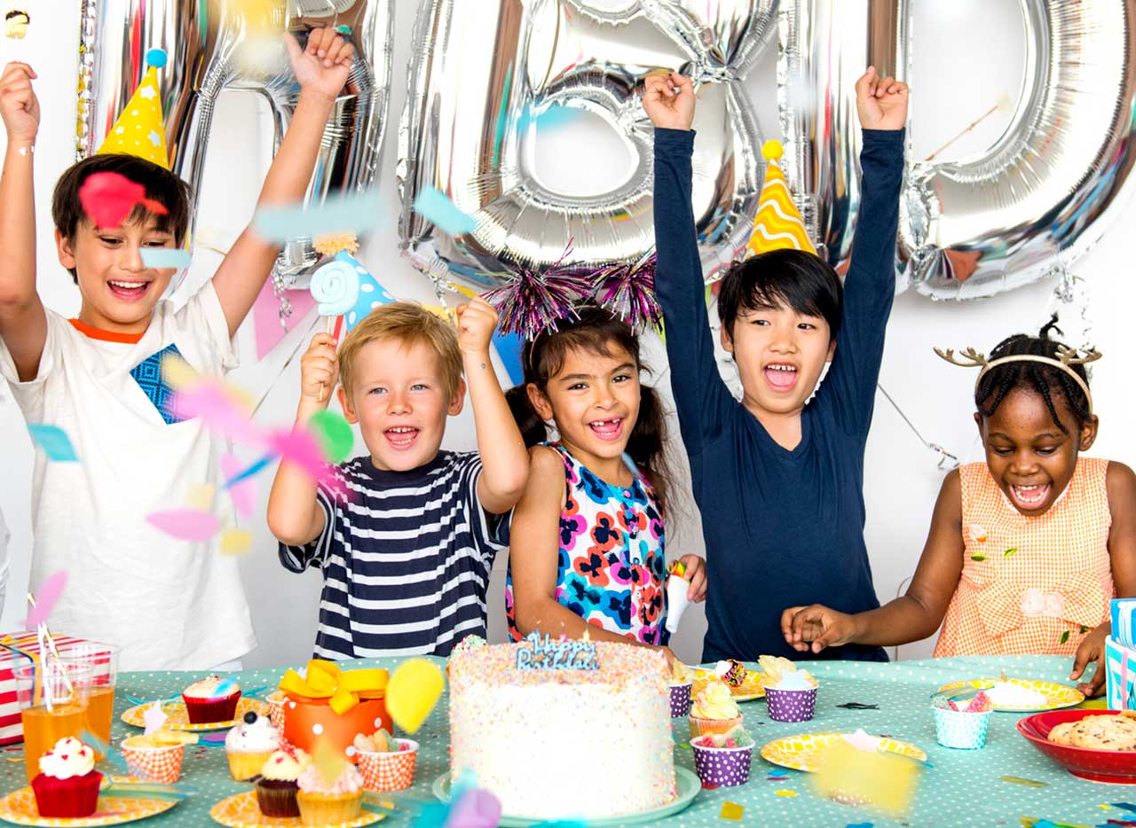 How to Plan a Party on a Budget - Easy Celebrations | Balsa Circle Blog - BalsaCircle.com