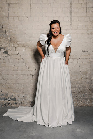 Rock the Frock Bridal boutique | Curvy bridal | Plus size bride