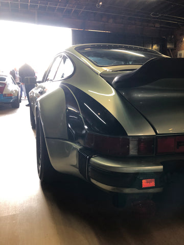 silver magnus walker 930 turbo